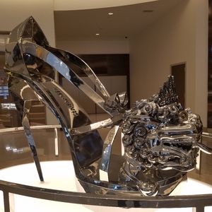 Meet your Posher, Vivian